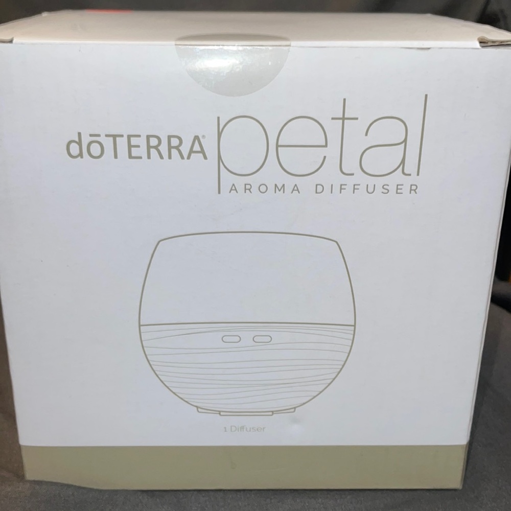 Petal Aroma Diffuser, New in box never opened.